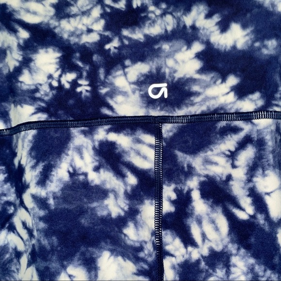 💕Host Pick💕 Gap Maternity Full Panel Tie Dye Crop Leggings - Picture 5 of 8